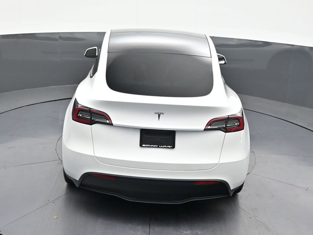 Used 2024 Tesla Model Y Long Range image 19
