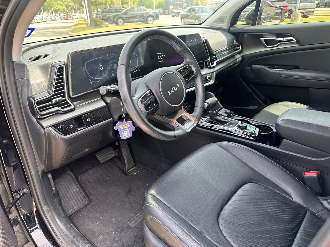 Used 2025 Kia Sportage EX image 22