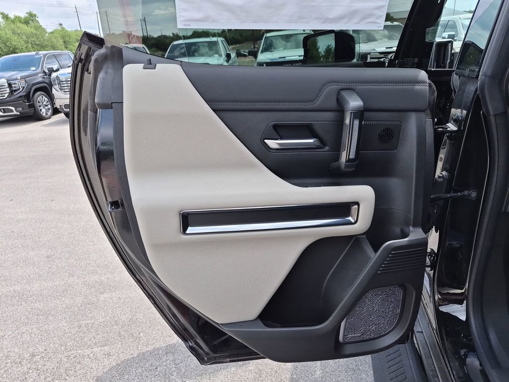 New 2026 GMC Hummer EV 4x4 Crew Cab w/ LPO, Dark Essentials Package image 33
