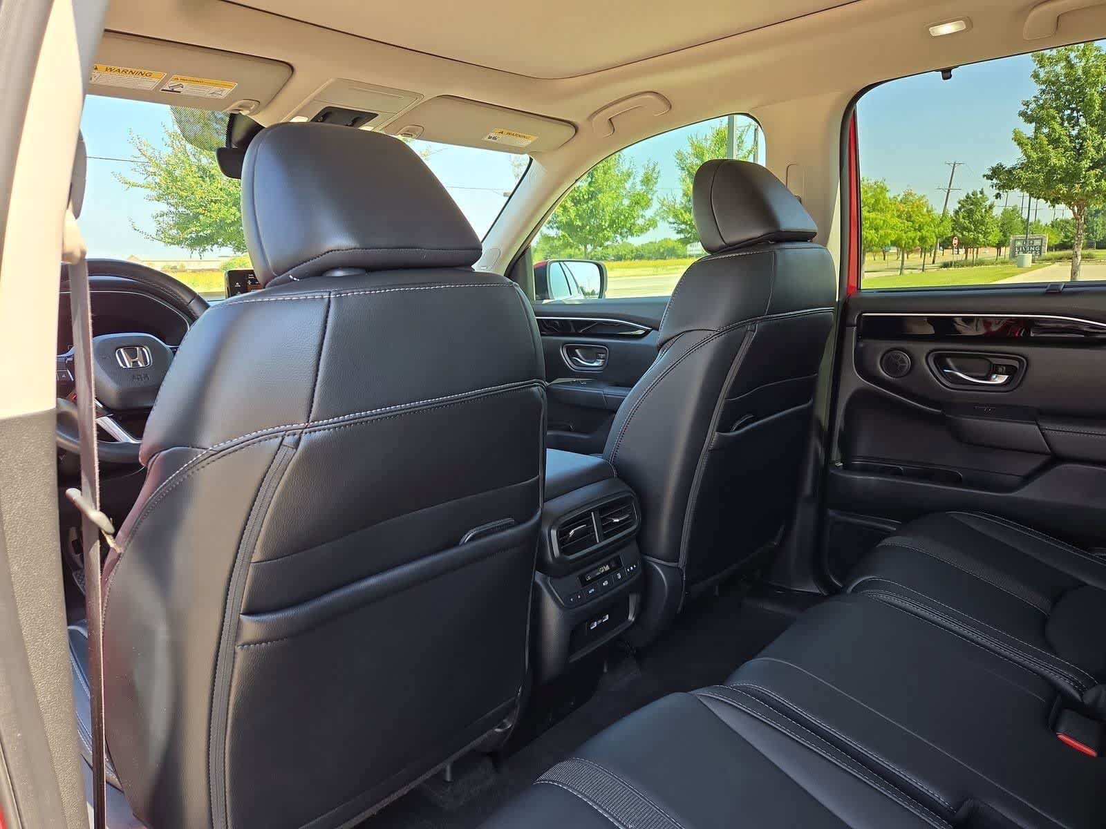 Used 2023 Honda Pilot Touring image 16
