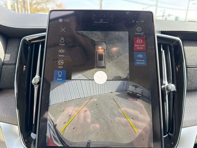 New 2026 Volvo XC90 B6 Ultra w/ Protection Package image 29