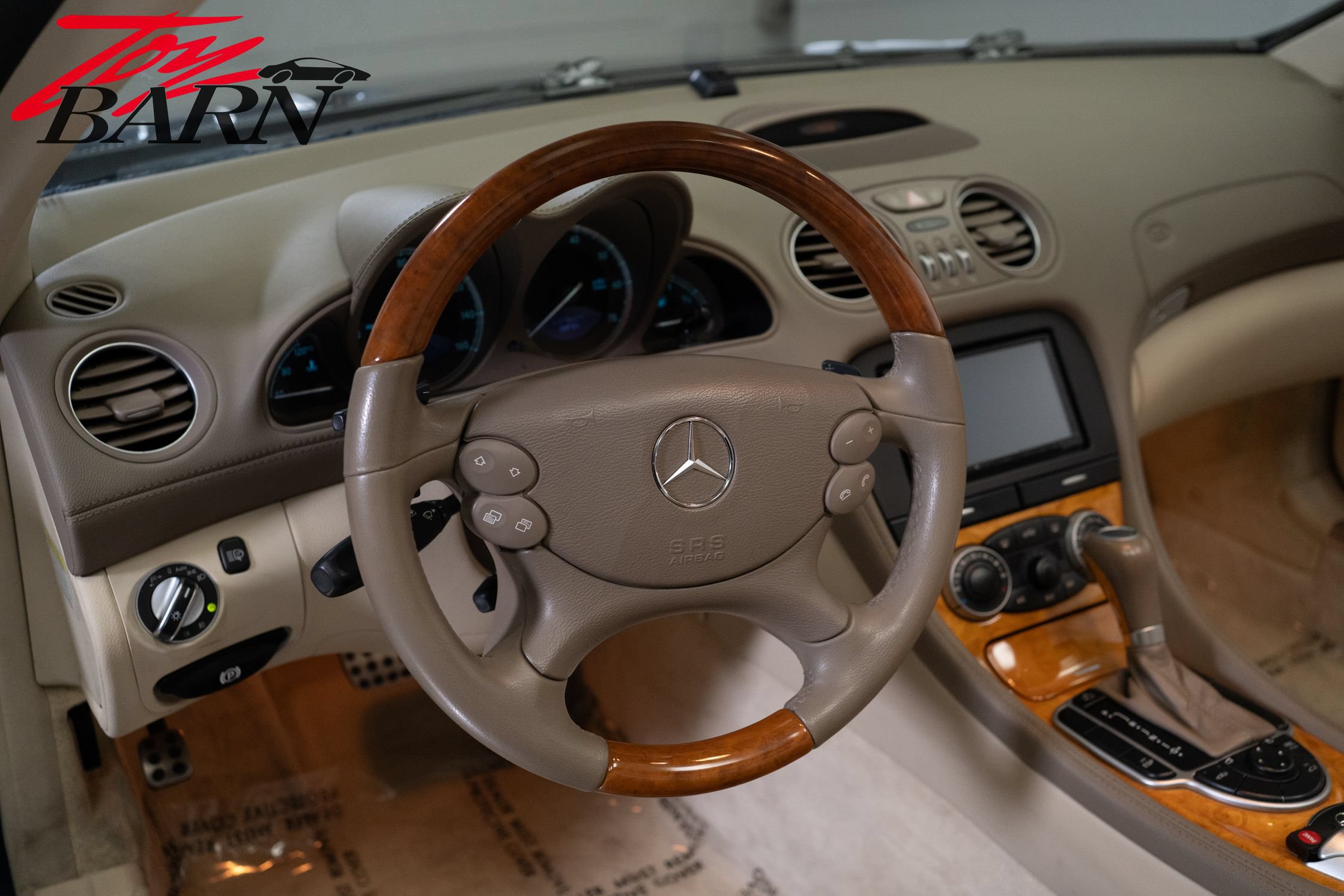 Used 2008 Mercedes-Benz SL 550 image 30