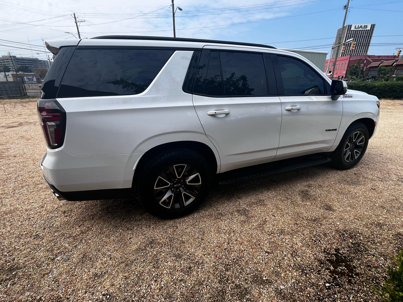 Used 2023 Chevrolet Tahoe Z71 w/ Z71 Off-Road Package image 9