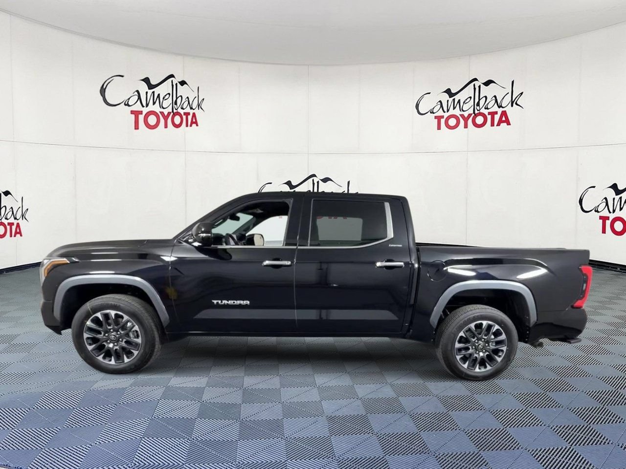 New 2026 Toyota Tundra Limited AWD/4WD image 8