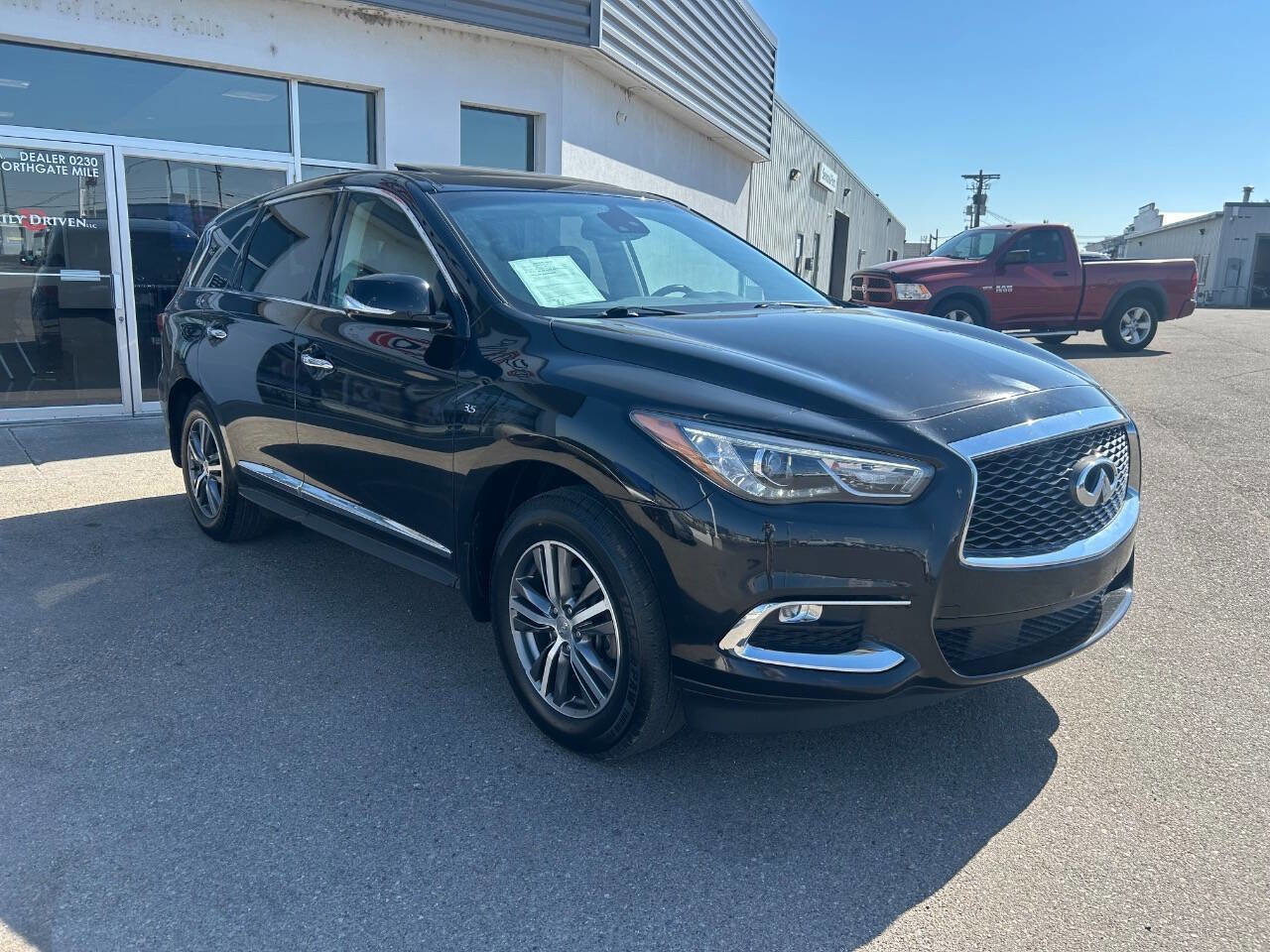 Used 2020 INFINITI QX60 Pure image 4