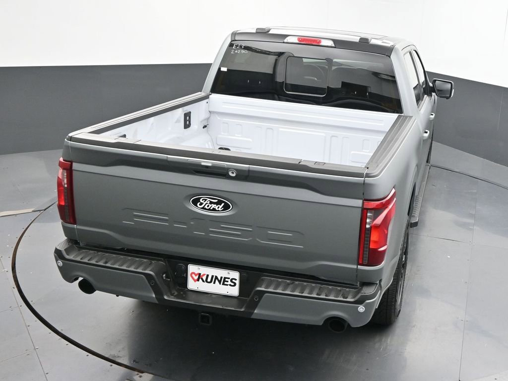 New 2025 Ford F150 XLT w/ Equipment Group 303A High image 39
