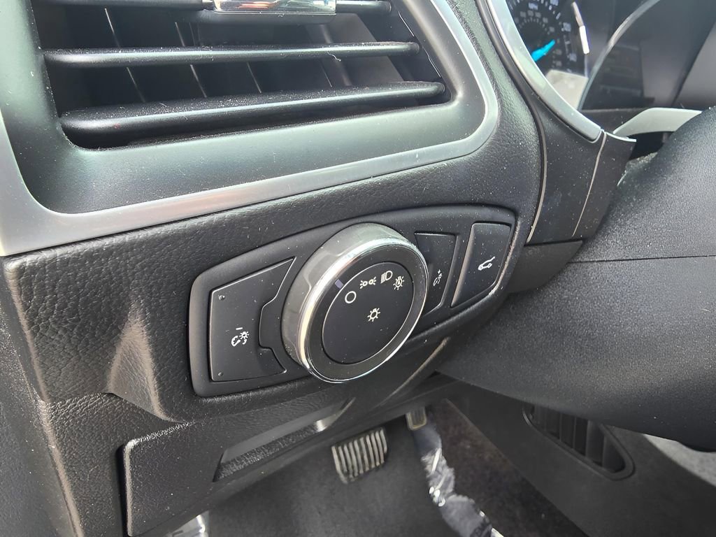 Used 2016 Ford Edge Titanium w/ Equipment Group 301A image 25