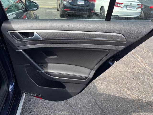 Used 2017 Volkswagen Golf Alltrack SE image 14