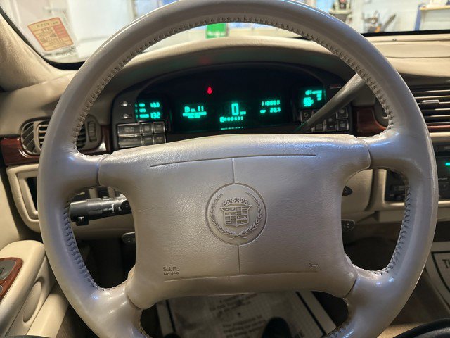 Used 1998 Cadillac De Ville Sedan image 18