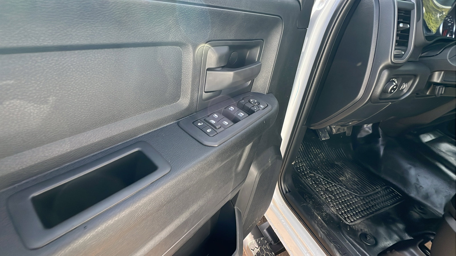 New 2026 RAM 2500 Tradesman image 15