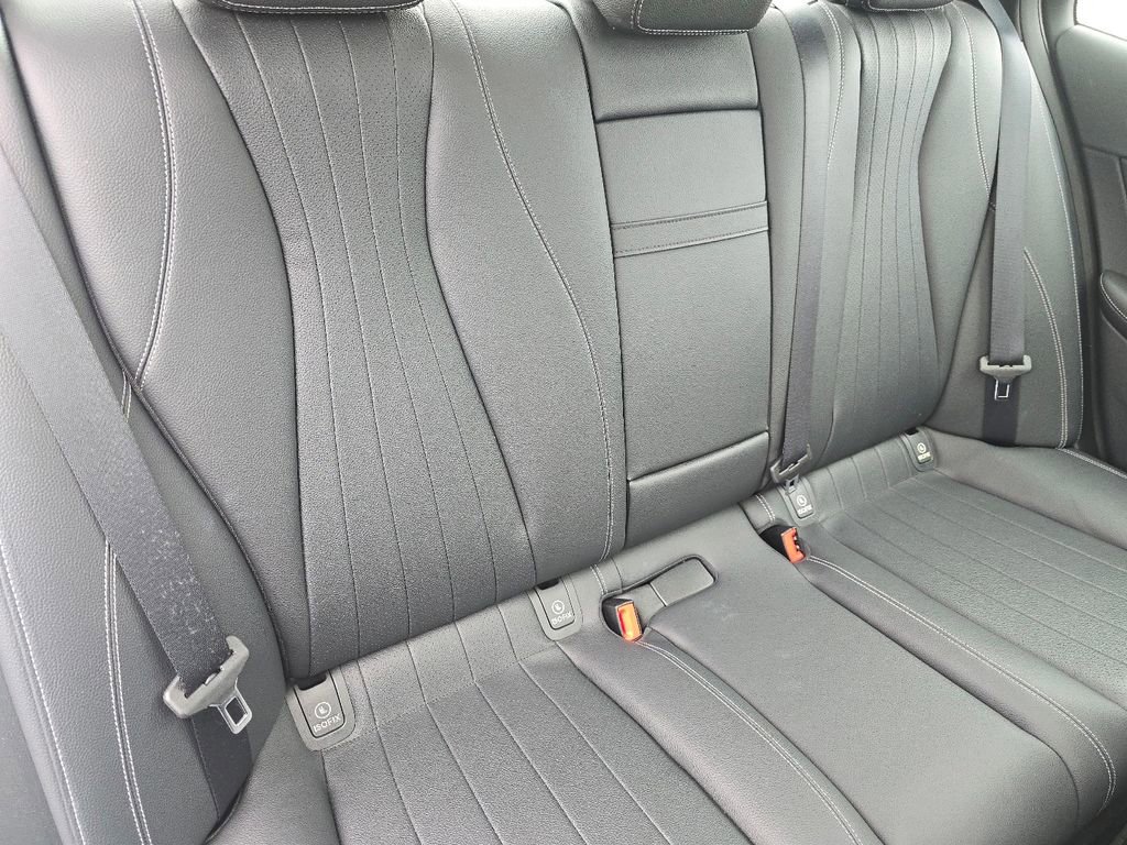Used 2022 Mercedes-Benz E 350 4MATIC Sedan image 22
