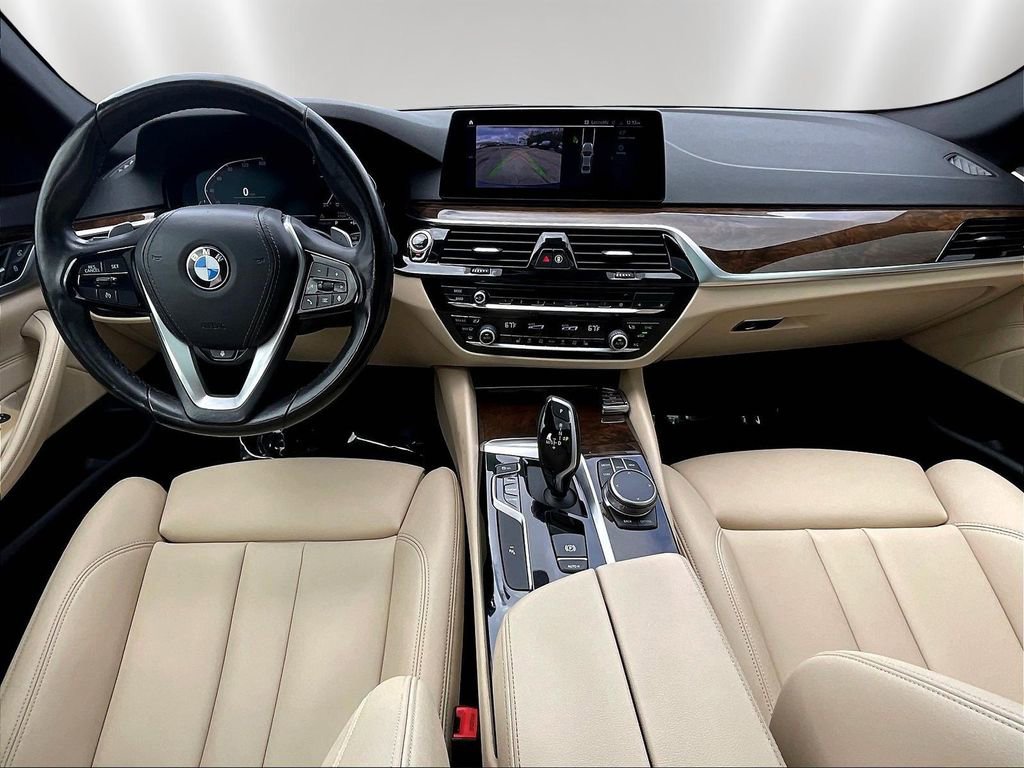Used 2020 BMW 530i xDrive w/ Convenience Package AWD/4WD image 7