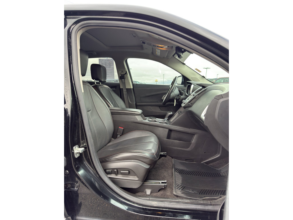 Used 2016 Chevrolet Equinox LTZ w/ Enhanced Convenience Package AWD/4WD image 12