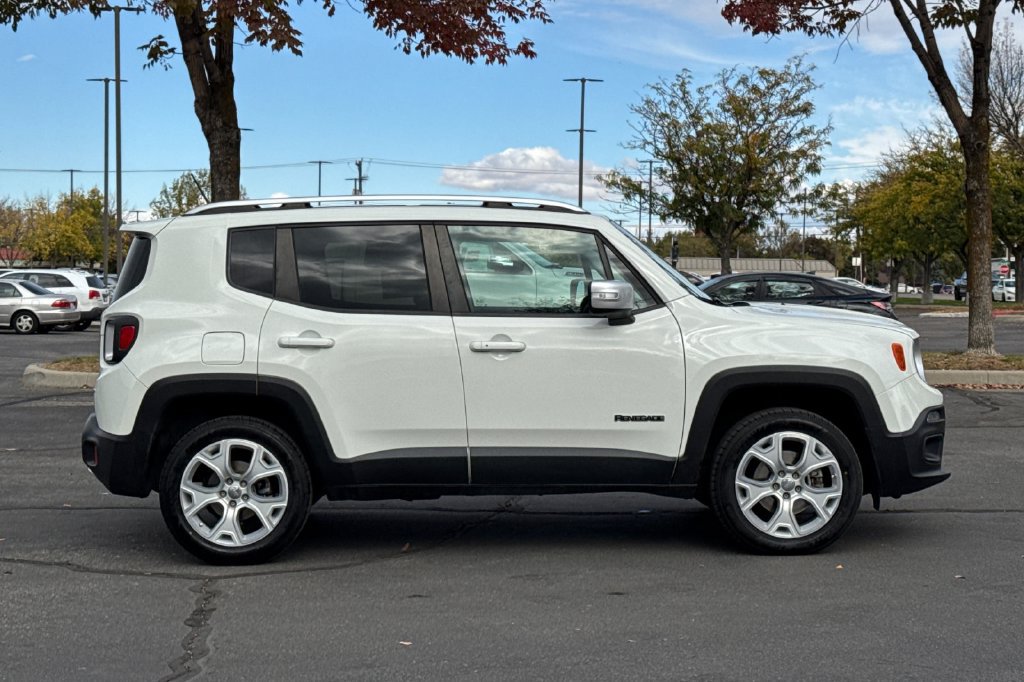 Used 2015 Jeep Renegade Limited w/ Safety & Security Group I AWD/4WD image 3