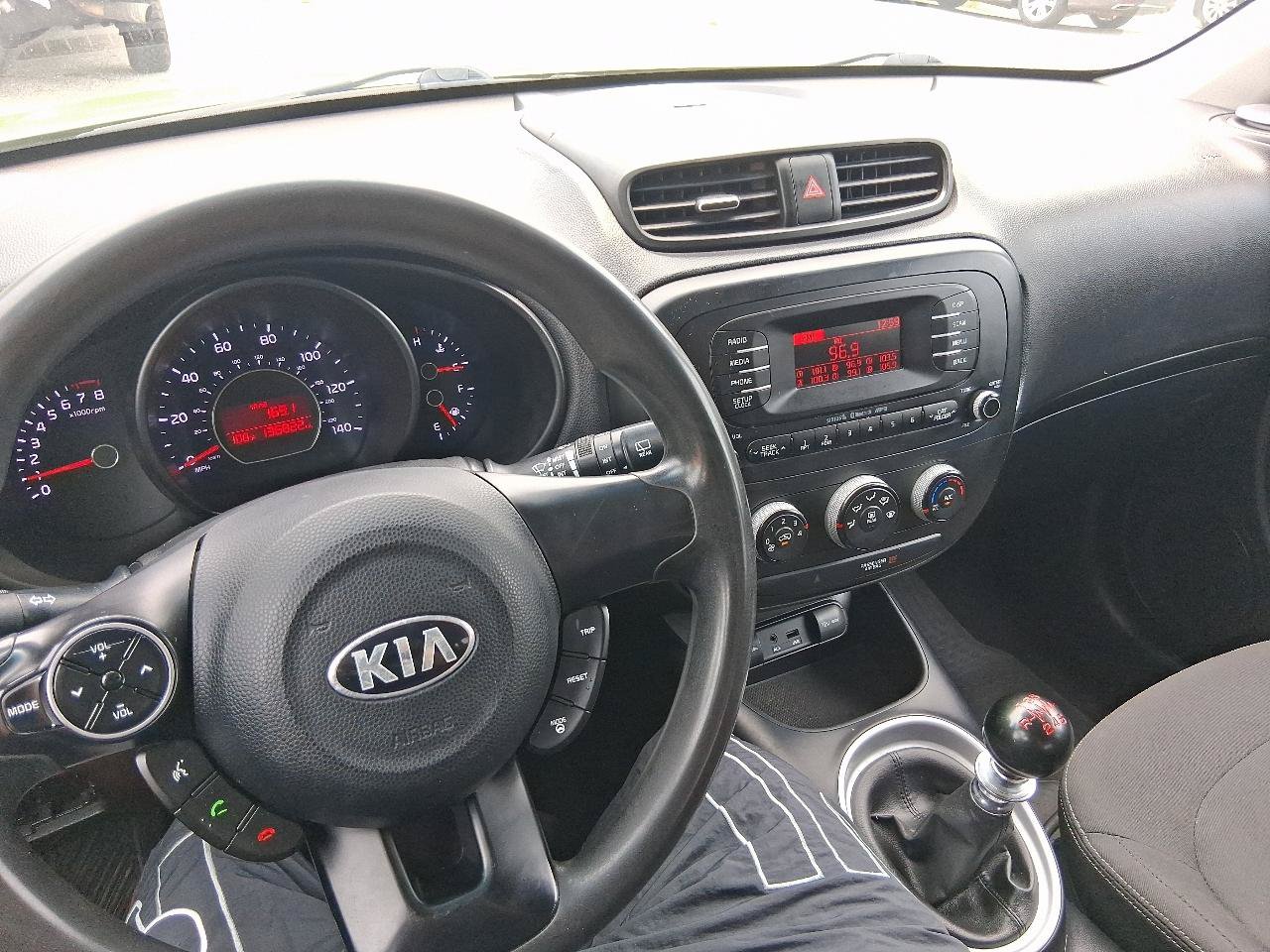 Used 2014 Kia Soul FWD image 22