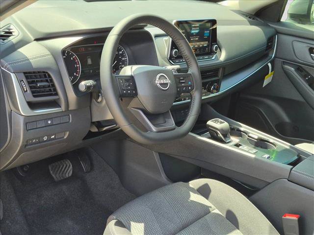 New 2026 Nissan Rogue SV FWD image 3