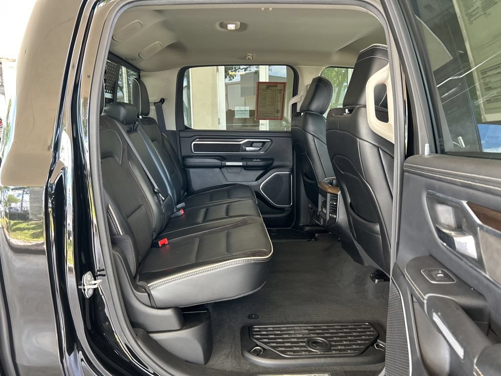 Used 2022 RAM 1500 Laramie AWD/4WD image 30