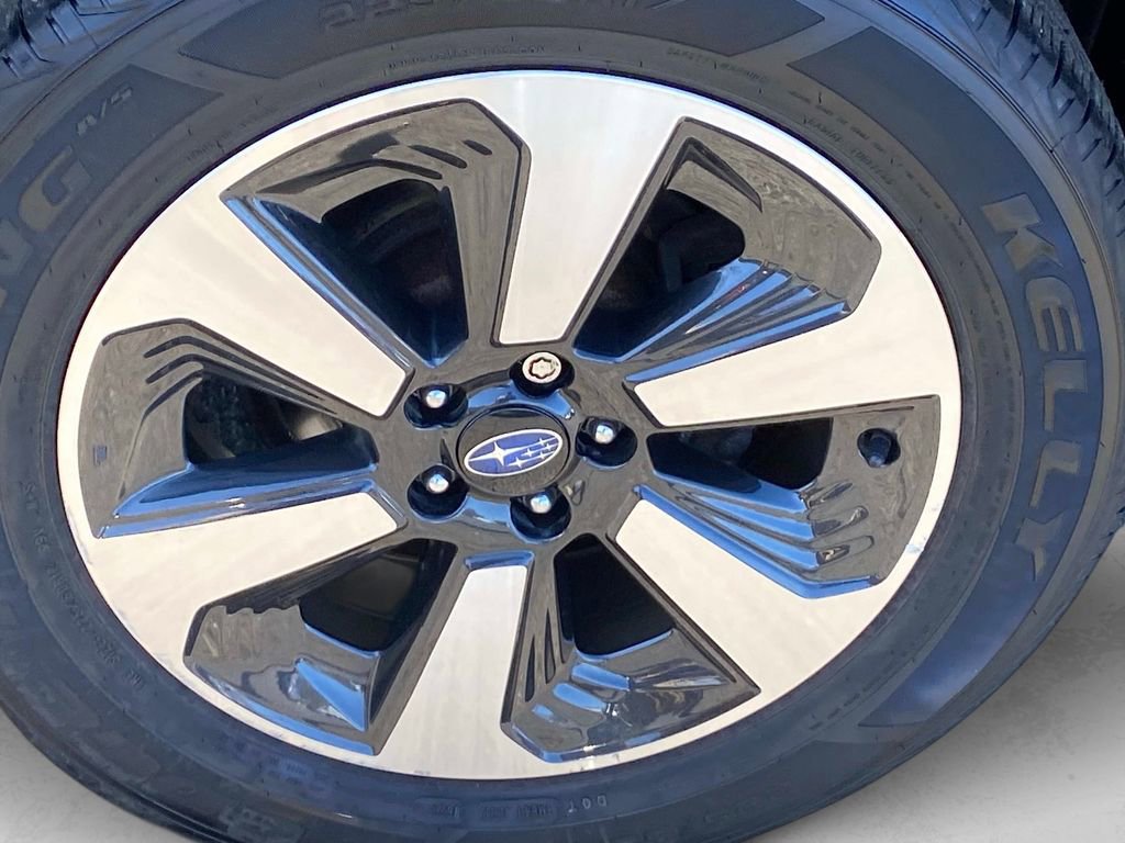 Used 2018 Subaru Forester 2.5i Limited image 29