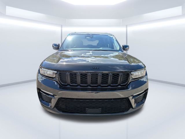 Used 2023 Jeep Grand Cherokee Limited w/ Black Appearance Package RWD image 9