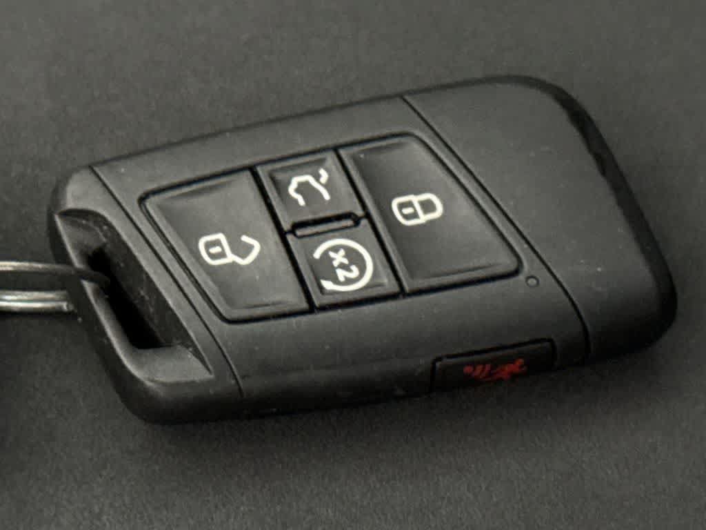 Used 2024 Volkswagen Taos SE AWD/4WD image 28