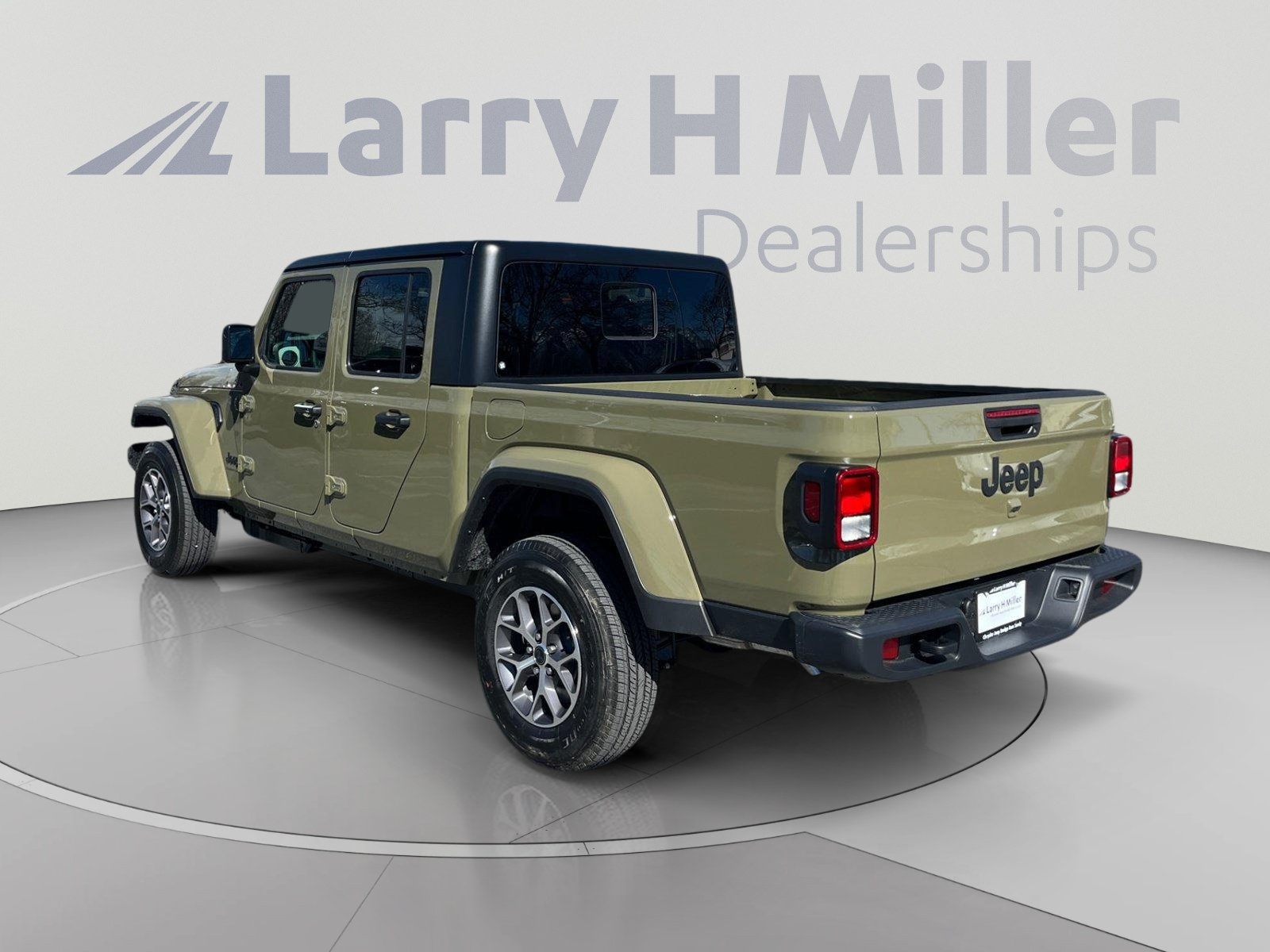 New 2026 Jeep Gladiator Sport AWD/4WD image 3