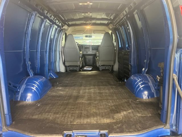 Certified 2019 Chevrolet Express 2500 w/ Communications Package RWD image 7