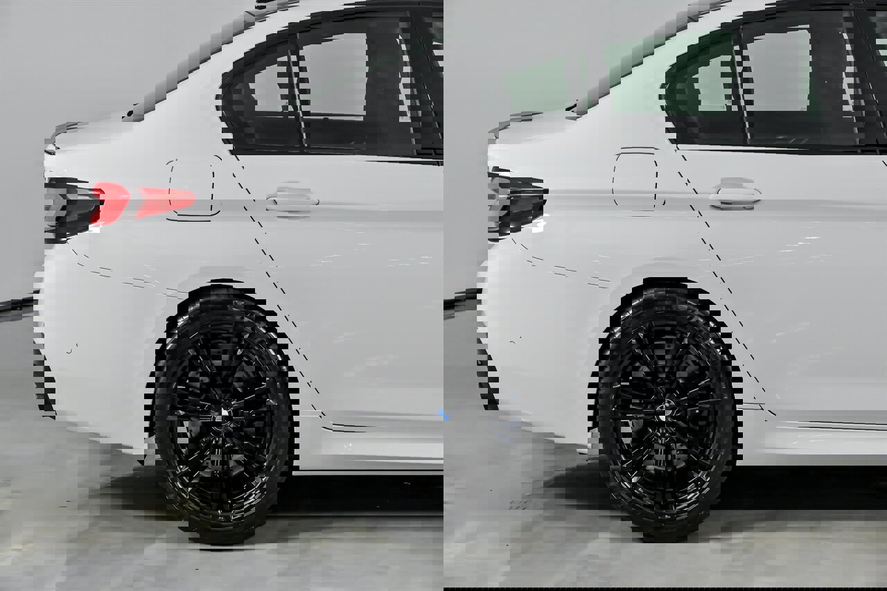 Used 2021 BMW M5 w/ Competition Package image 13