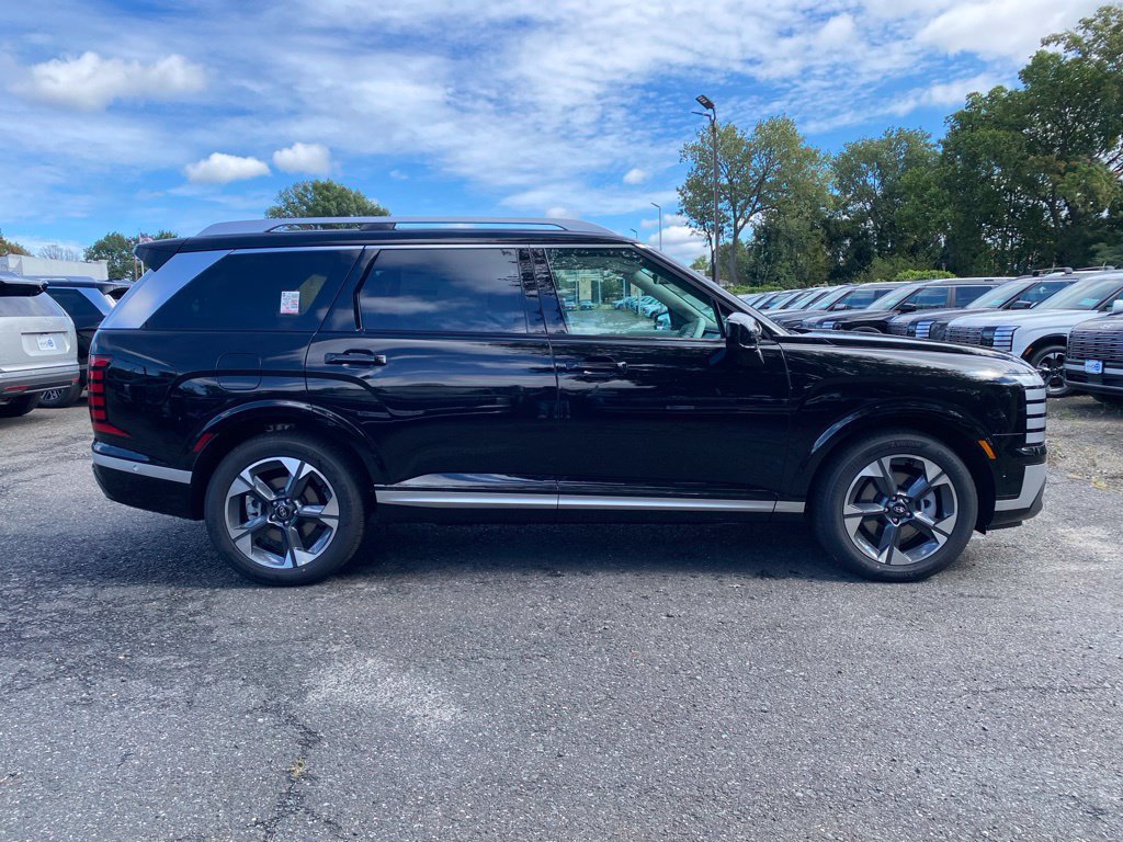 New 2027 Hyundai Palisade Limited AWD/4WD image 2