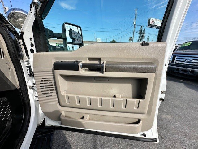Used 2008 Ford F550 4x4 Regular Cab Super Duty image 23
