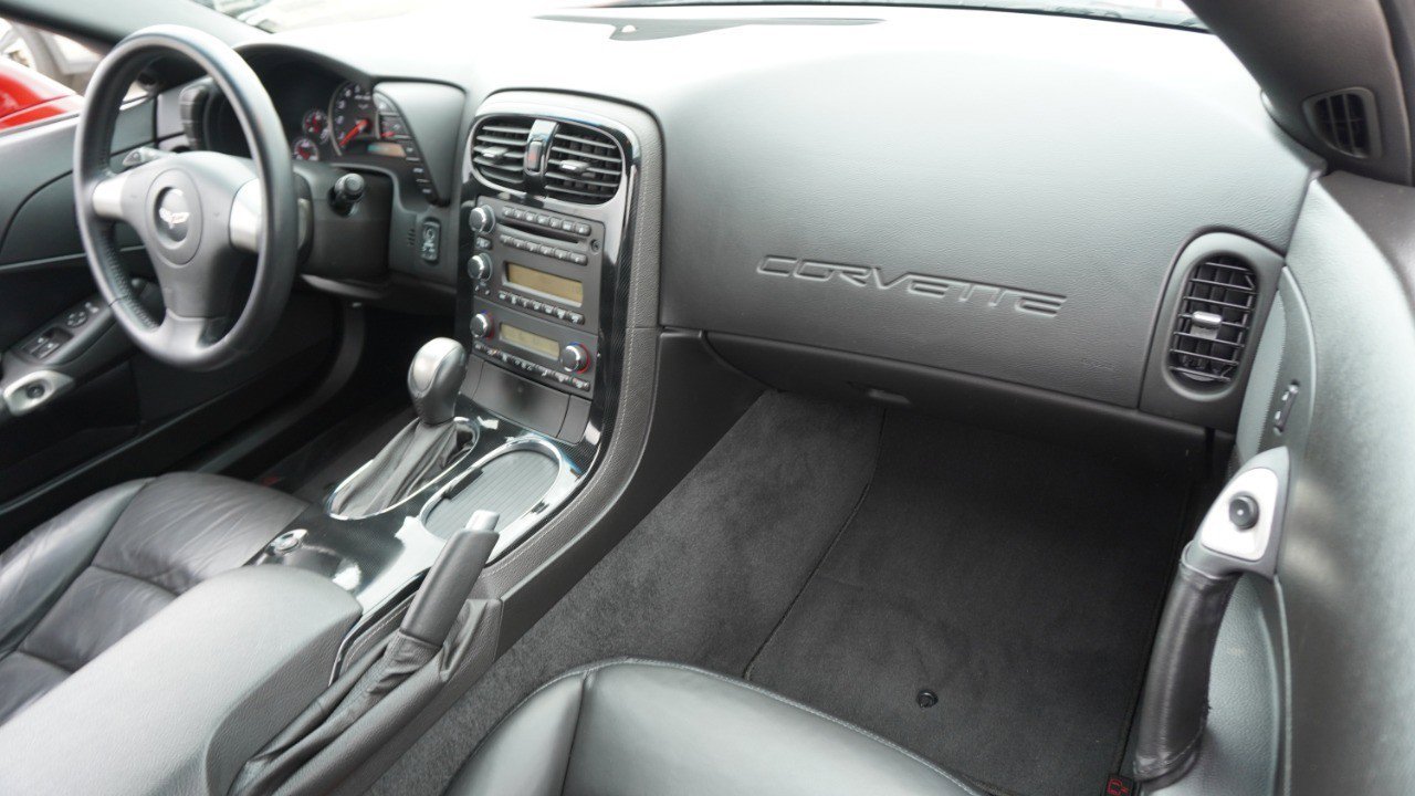 Used 2008 Chevrolet Corvette Coupe RWD image 34