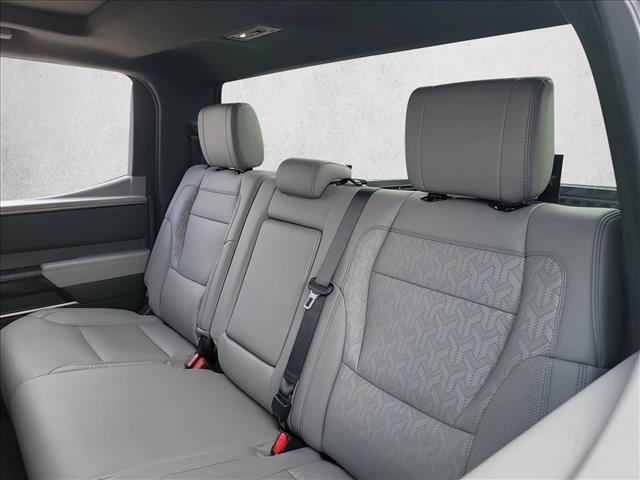 Used 2025 Toyota Tundra Limited AWD/4WD image 14