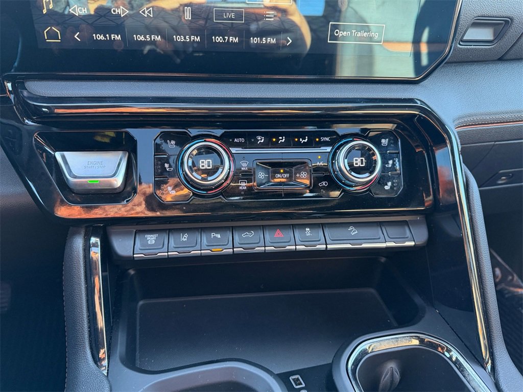 Used 2024 GMC Sierra 2500 AT4 w/ AT4 Preferred Package image 33