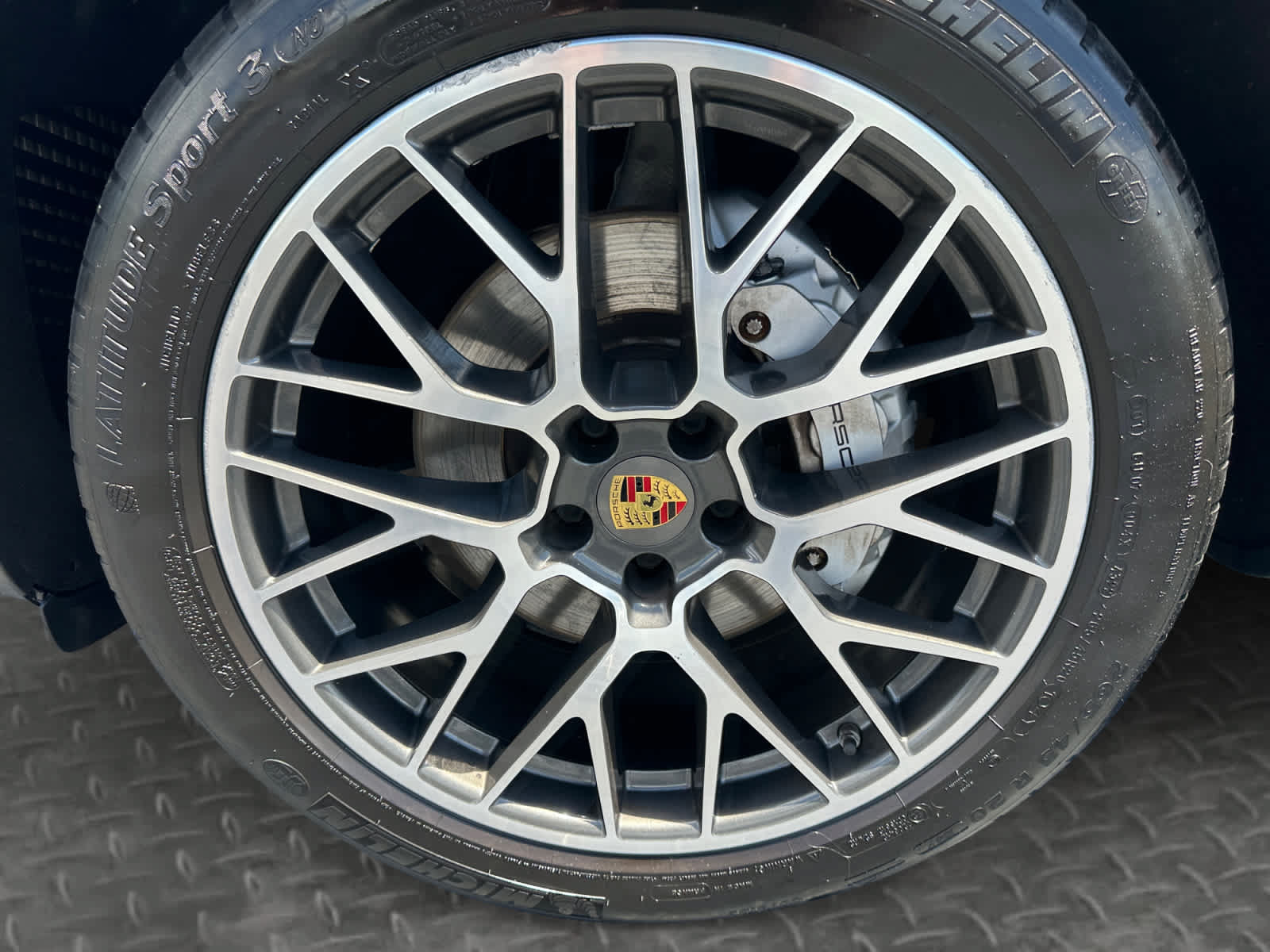 Used 2017 Porsche Macan S AWD/4WD image 9