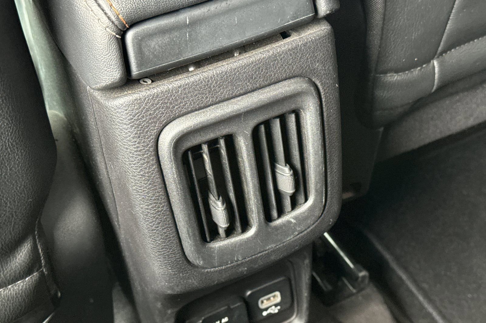 Used 2018 Jeep Compass Latitude w/ Popular Equipment Group image 13