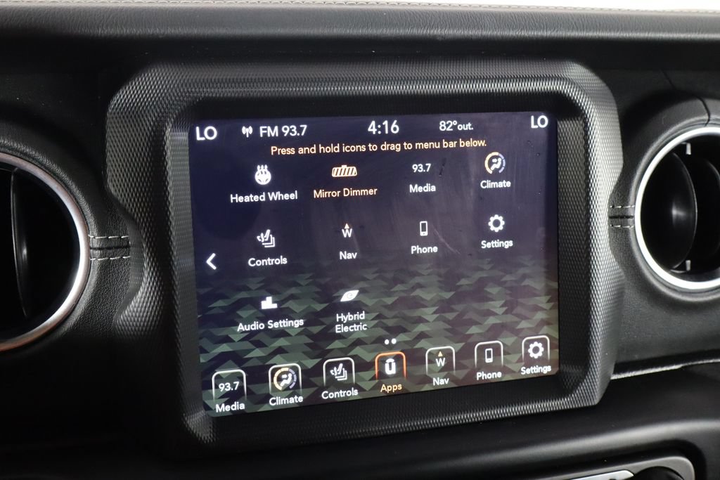 Used 2022 Jeep Wrangler Unlimited Sahara w/ Cold Weather Group AWD/4WD image 34