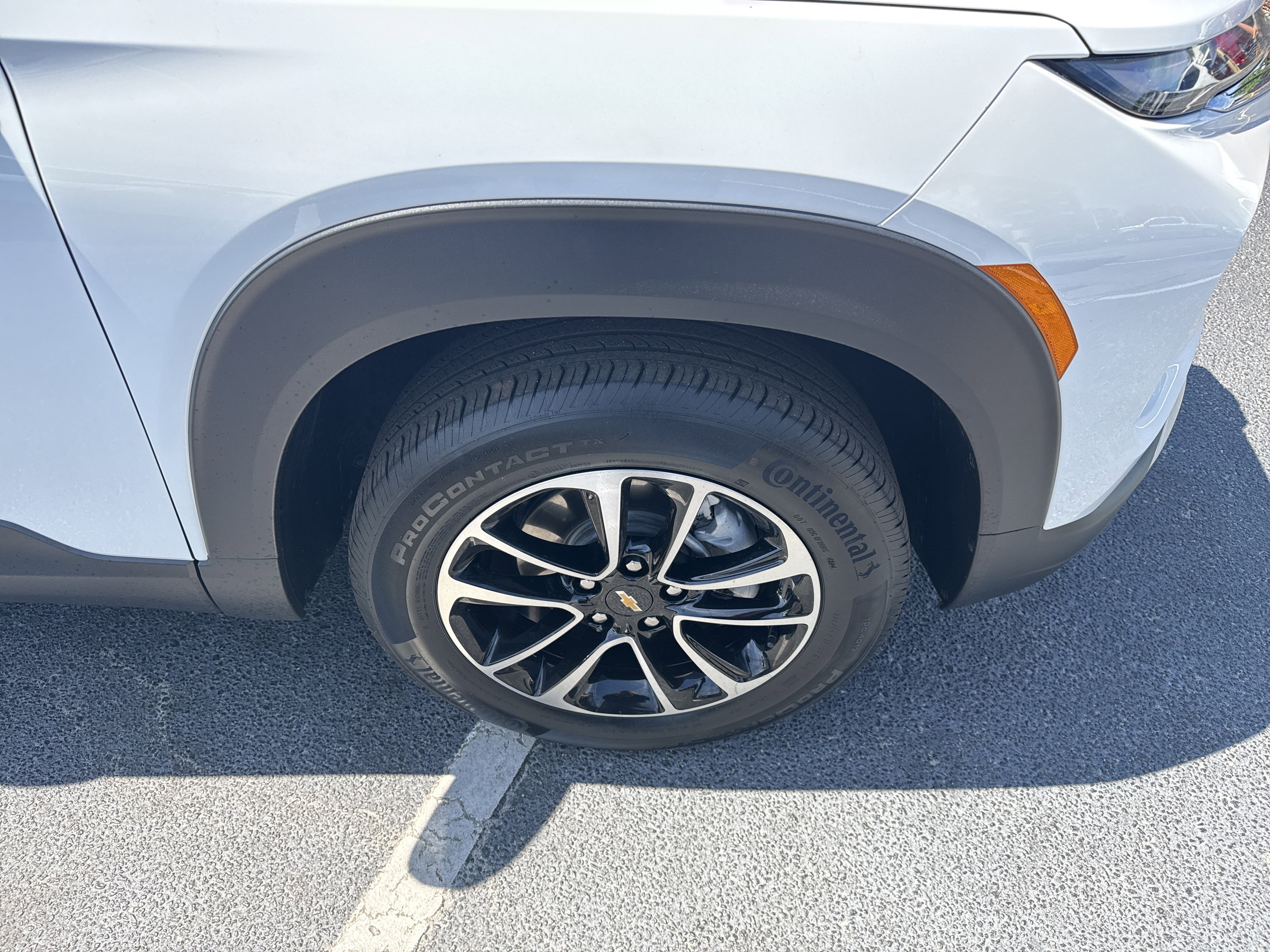 Used 2025 Chevrolet TrailBlazer LT AWD/4WD image 13