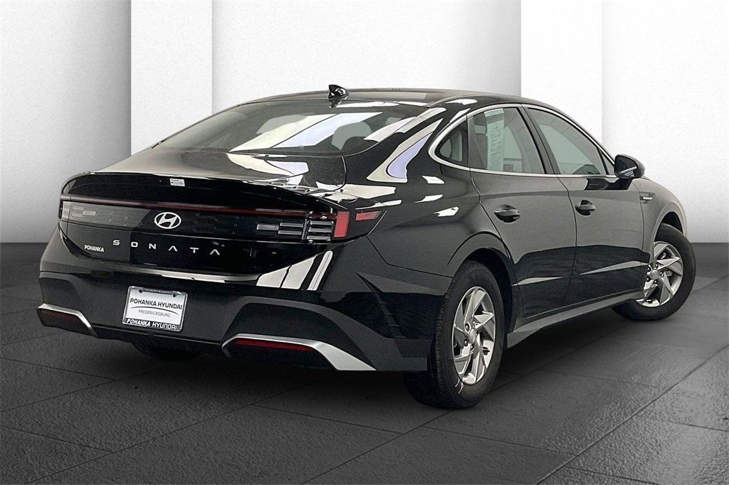 Certified 2025 Hyundai Sonata SE image 11