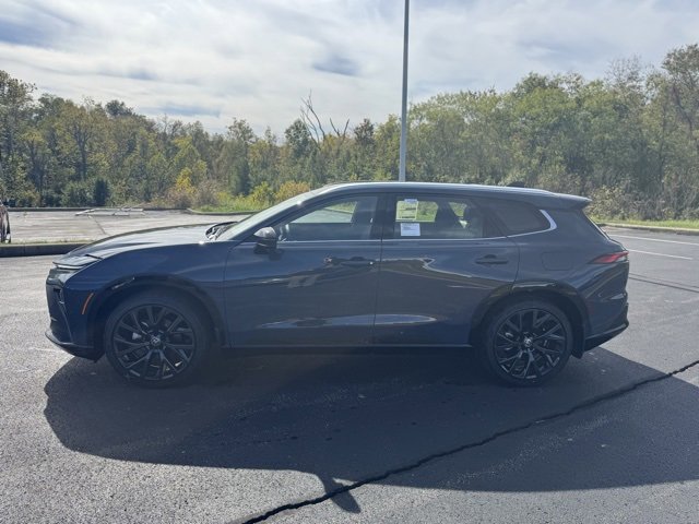 New 2025 Toyota Crown Signia image 6