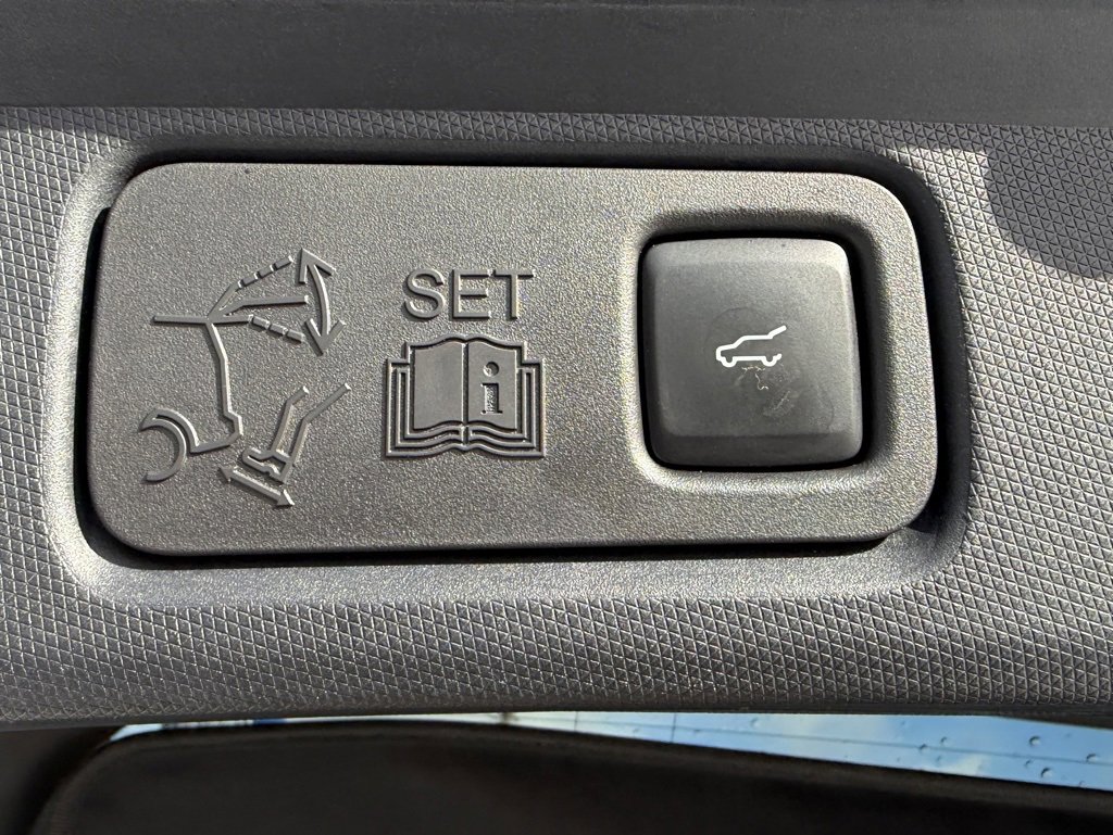 Used 2021 Ford Mustang Mach-E Premium image 7