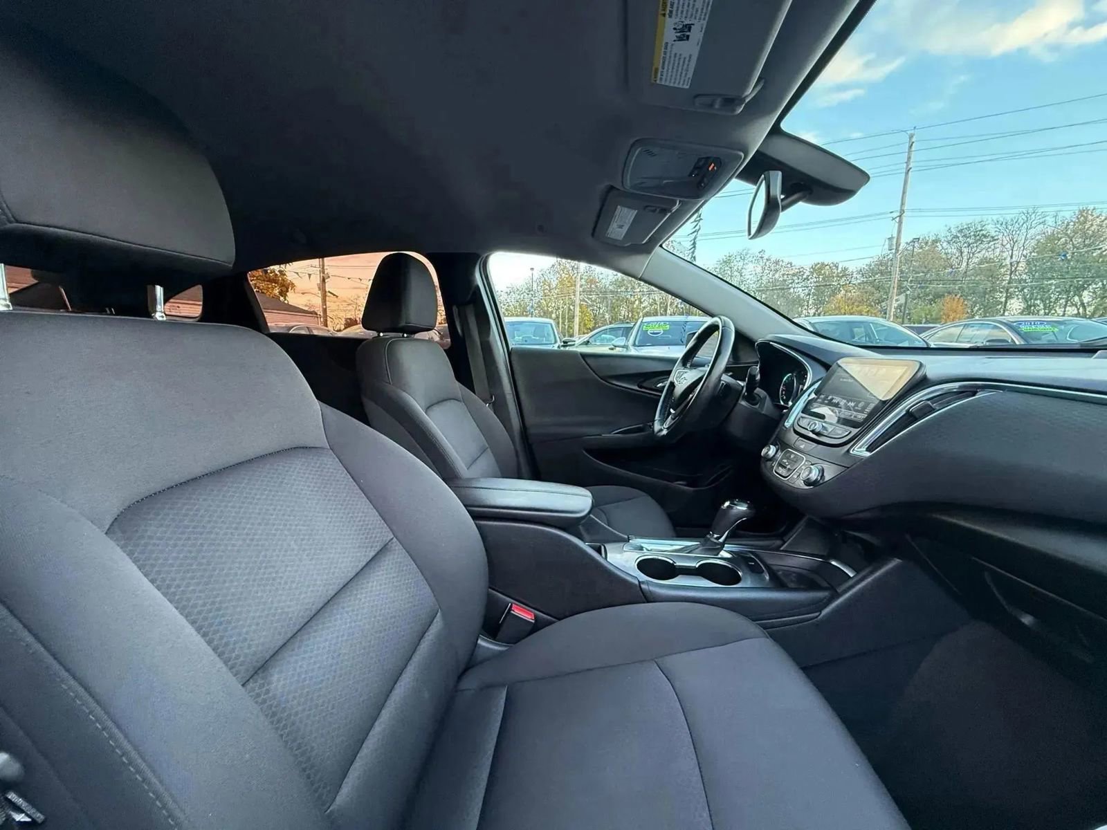 Used 2018 Chevrolet Malibu LT FWD image 48