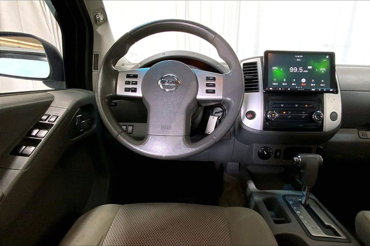 Used 2013 Nissan Frontier SV AWD/4WD image 4