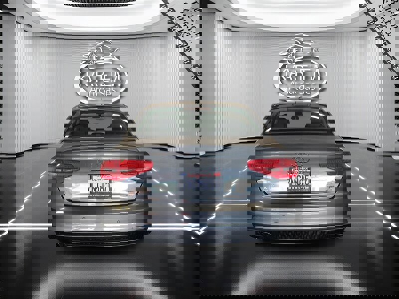 Used 2016 Audi A4 2.0T Premium image 6