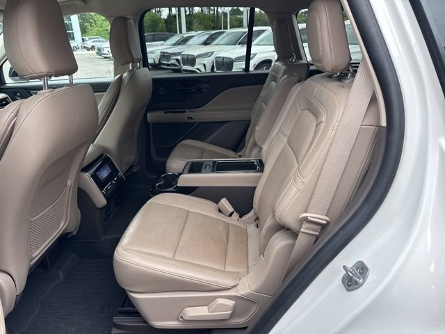 Used 2023 Lincoln Aviator Grand Touring w/ Equipment Group 301A AWD/4WD image 18