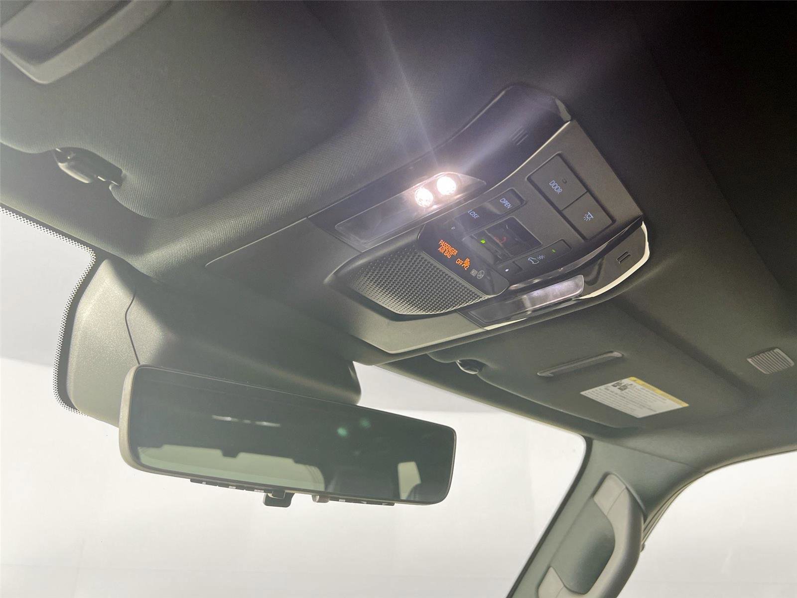 Used 2025 Lexus GX 550 w/ Accessory Package (2T) image 11