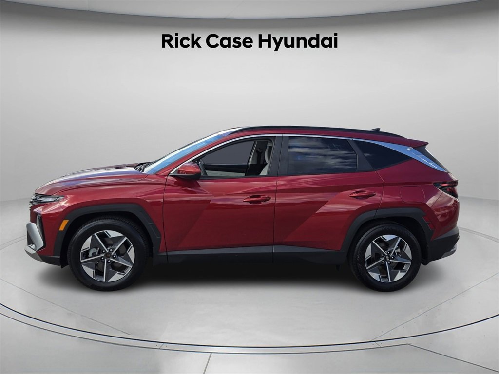 Certified 2025 Hyundai Tucson SEL image 9