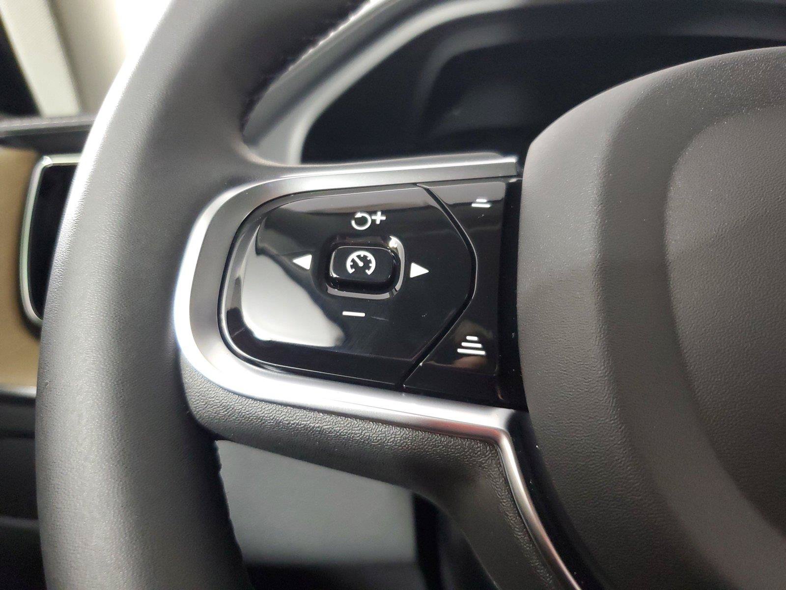 New 2027 Volvo XC60 B5 Ultra AWD/4WD image 25