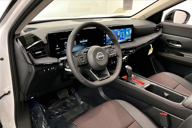 New 2026 Nissan Kicks SR w/ SR Premium Package image 6