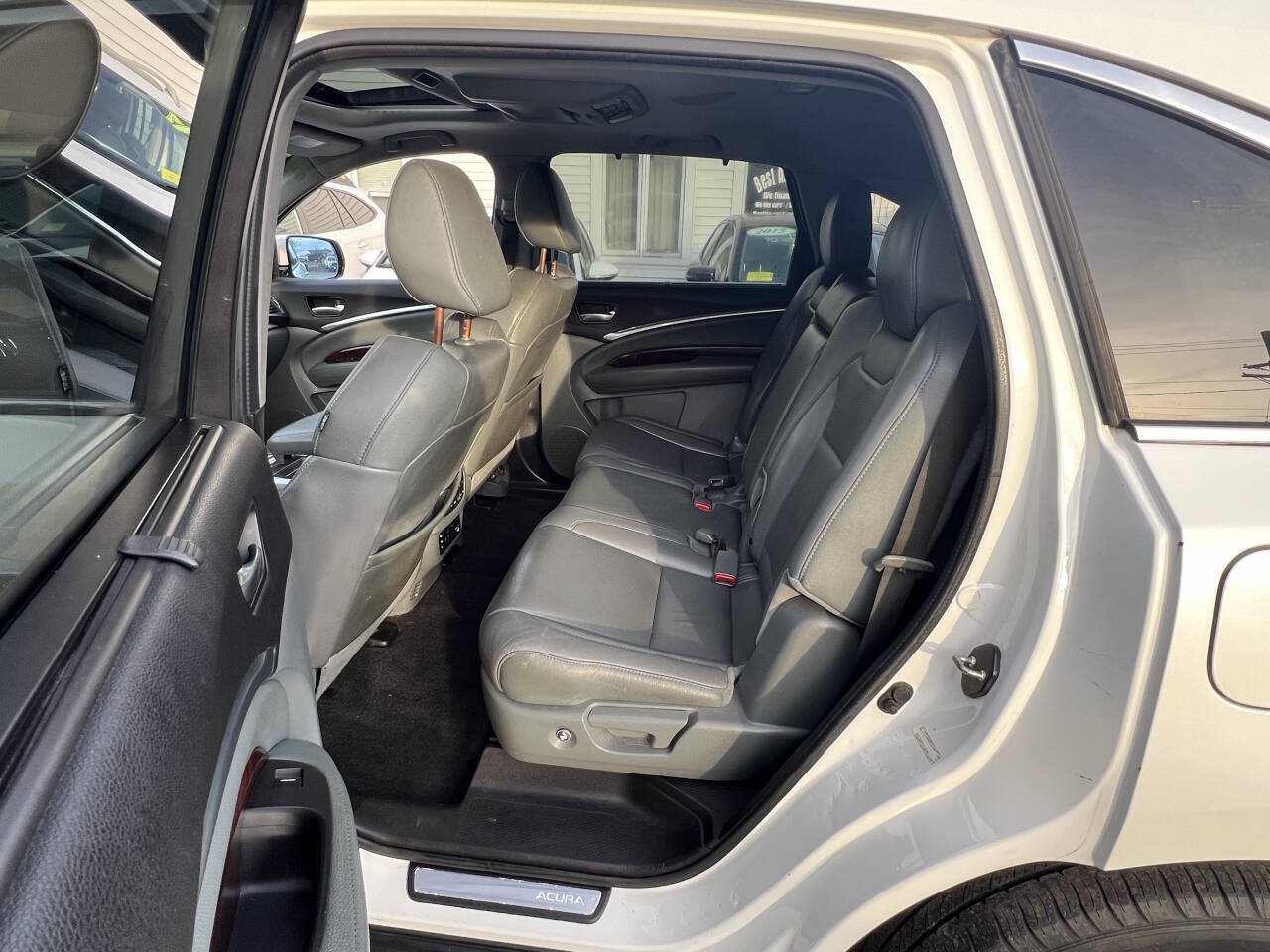 Used 2015 Acura MDX w/ Tech & Entertainment Pkg AWD/4WD image 17