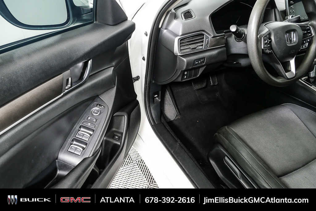 Used 2019 Honda Accord LX image 7