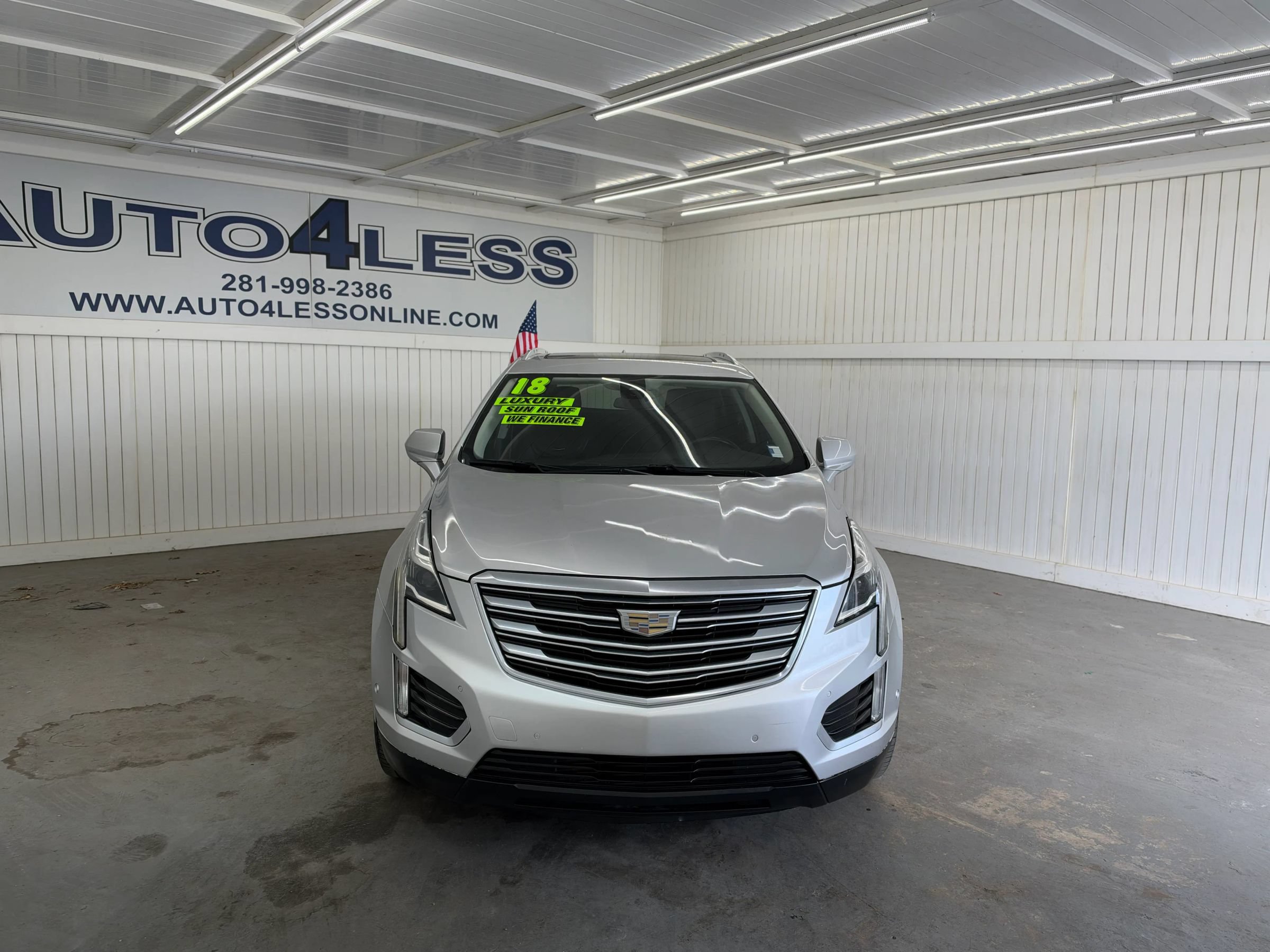 Used 2018 Cadillac XT5 Premium Luxury FWD image 2